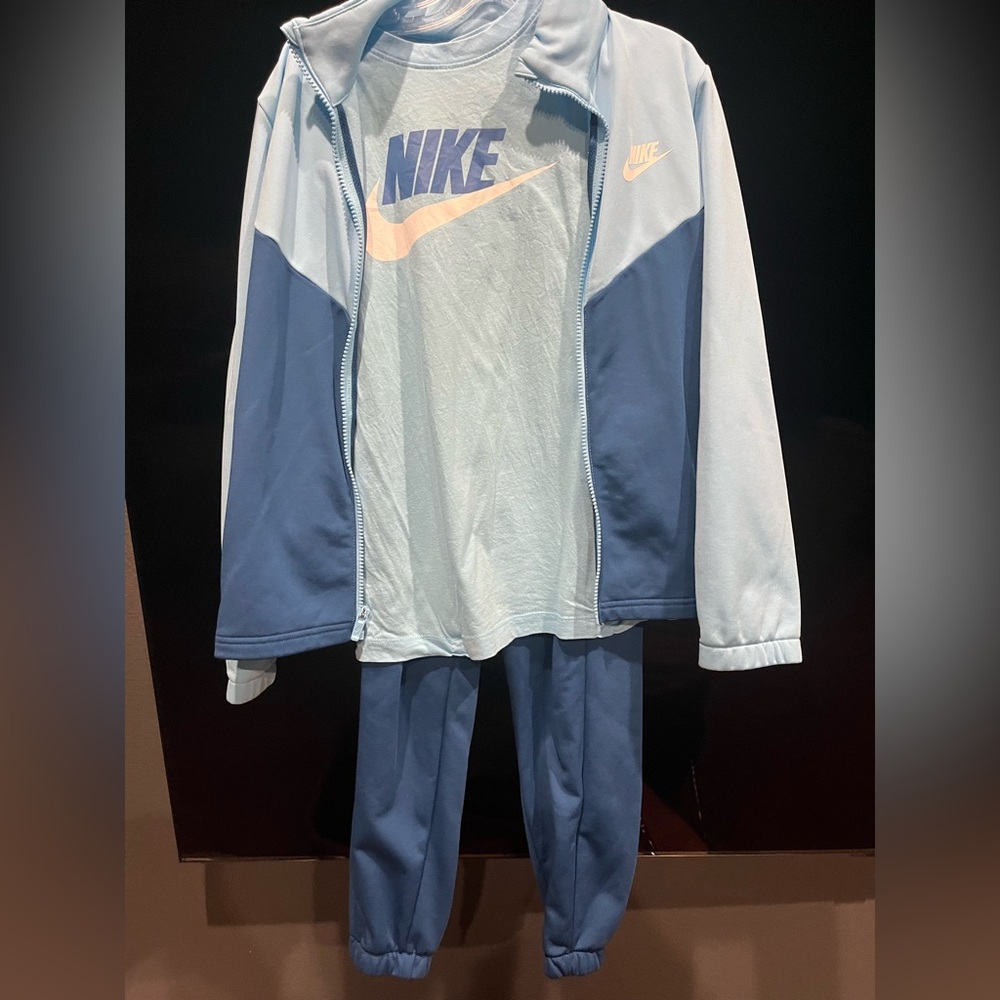 Nike Two-Tone Blue Tracksuit Set